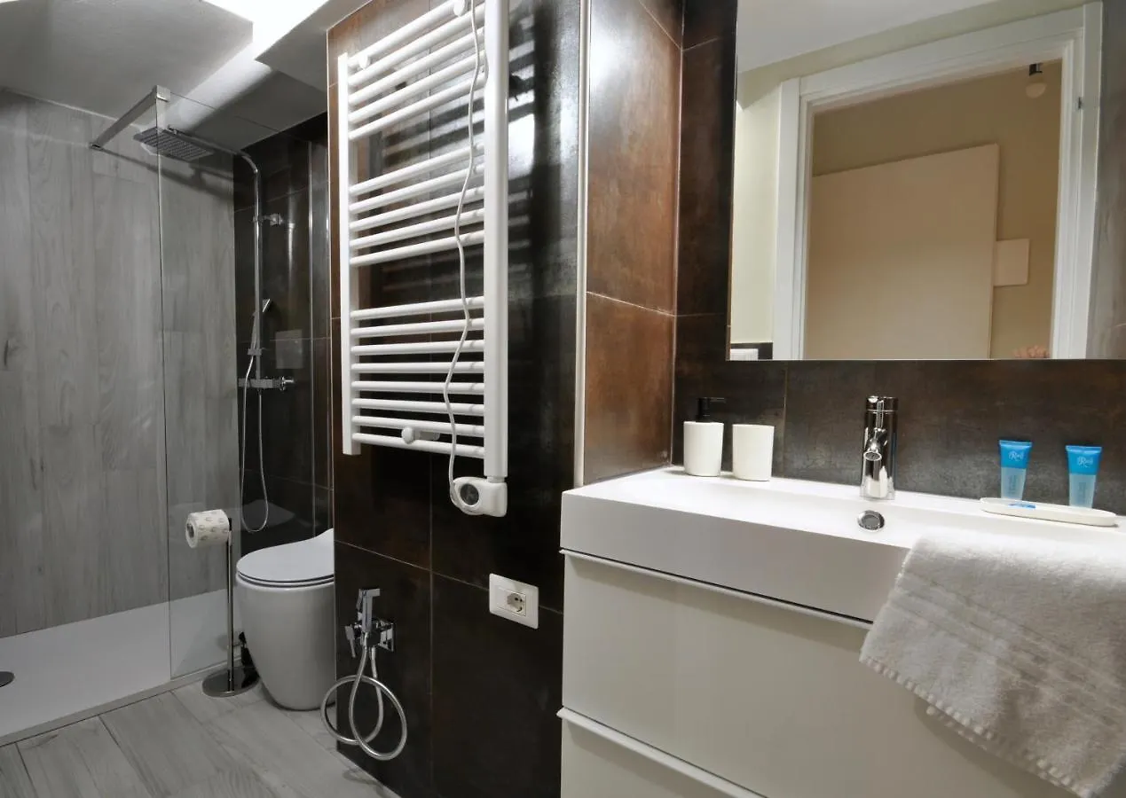 Luxury Apartment Near Niguarda Graziano39 Milan